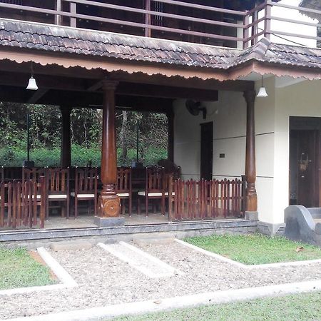 7Th Heaven Resorts Kochi Kültér fotó